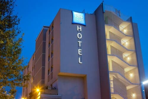 Внешний вид отеля ibis budget Fréjus Saint Raphael Centre et Plage