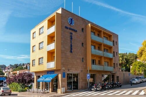 Внешний вид отеля SM Turissa Tossa de Mar в Тосса-де-Маре