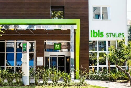 Внешний вид отеля Ibis Styles Porto Alegre Centro