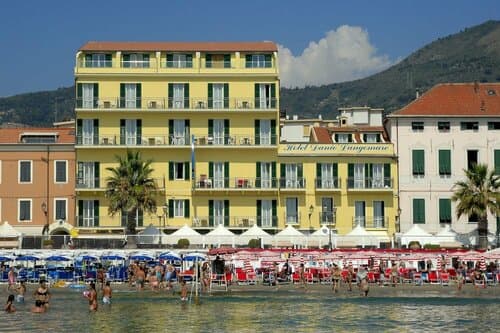 Внешний вид отеля Hotel Danio Lungomare