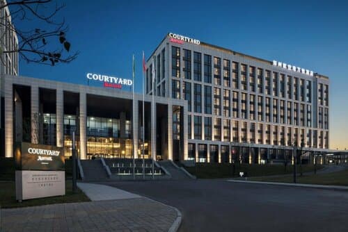 Внешний вид отеля Courtyard by Marriott Zhengzhou Airport в Чжэнчжоу