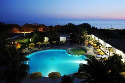 Внешний вид отеля Marina Club Hotel