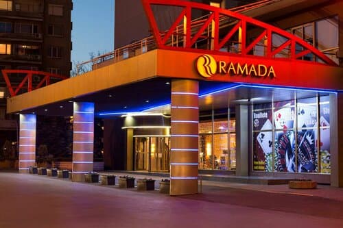 Внешний вид отеля Ramada by Wyndham Sofia City Center