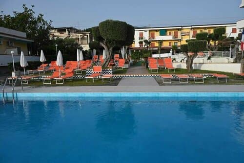 Внешний вид отеля Hotel Cristina