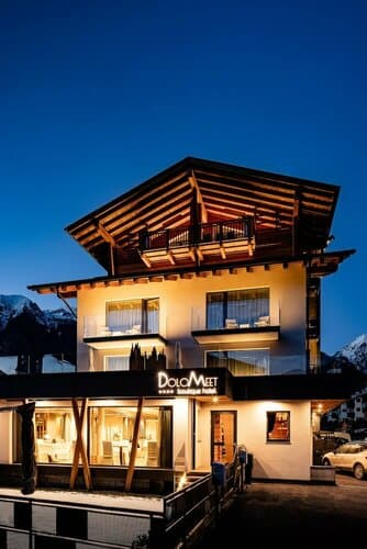 Внешний вид отеля Dolomeet Boutique Hotel