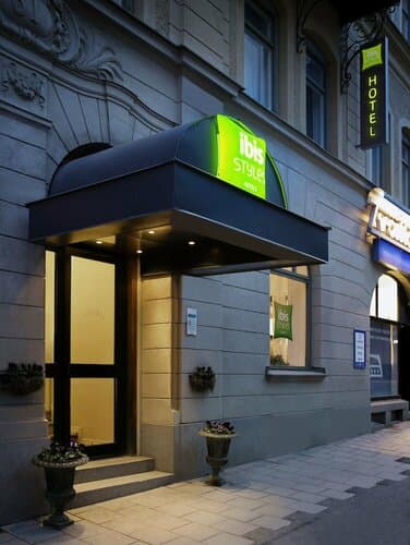 Внешний вид отеля Ibis Styles Stockholm Odenplan в Стокгольме