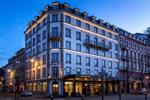 Внешний вид отеля Hotel des Vosges в Трибунал-Гар-Порте де Ширмеке