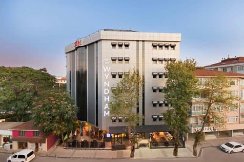 Внешний вид отеля Tryp by Wyndham Istanbul Sancaktepe