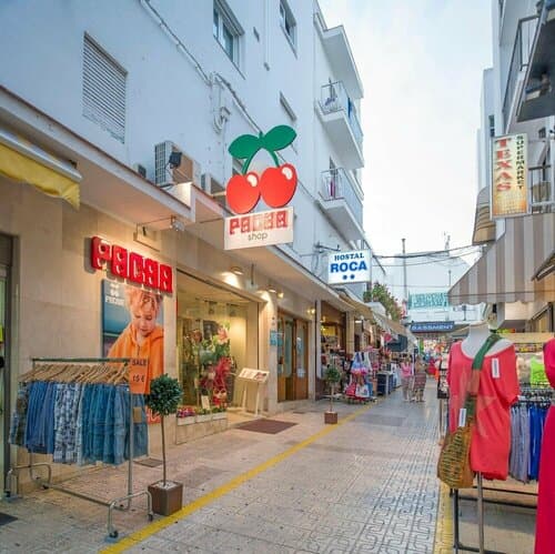 Внешний вид отеля Hostal Roca