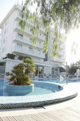 Внешний вид отеля Hotel Excelsior