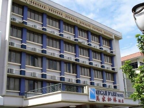 Внешний вид отеля Megah D'Aru Hotel