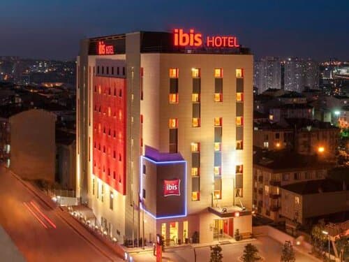 Внешний вид отеля Ibis Istanbul Esenyurt