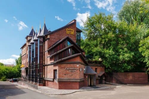 Внешний вид отеля Корона в Казани