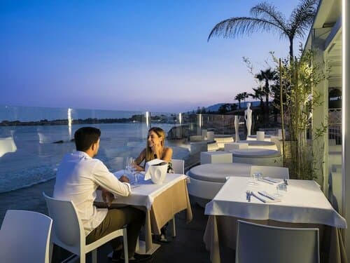 Внешний вид отеля White Bay Resort