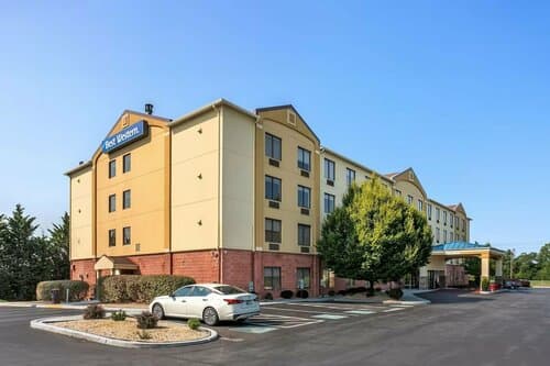 Внешний вид отеля Comfort Suites Grantville - Hershey North в Восточном Ганновере Таунишипе