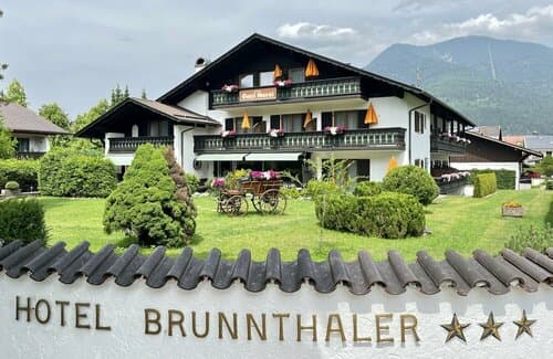 Внешний вид отеля Hotel Garni Brunnthaler