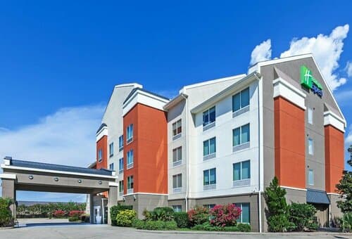 Внешний вид отеля Holiday Inn Express New Orleans East, an Ihg Hotel в Новом Орлеане