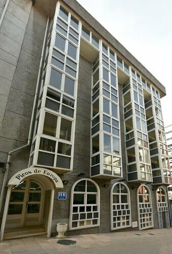 Внешний вид отеля Hotel Picos de Europa в Сантандере