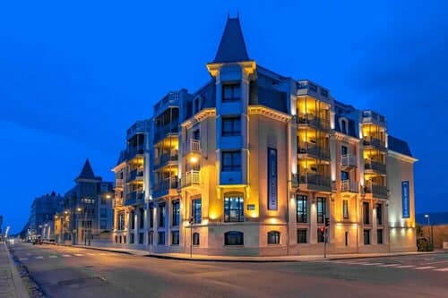 Внешний вид отеля Hôtel Le Nouveau Monde