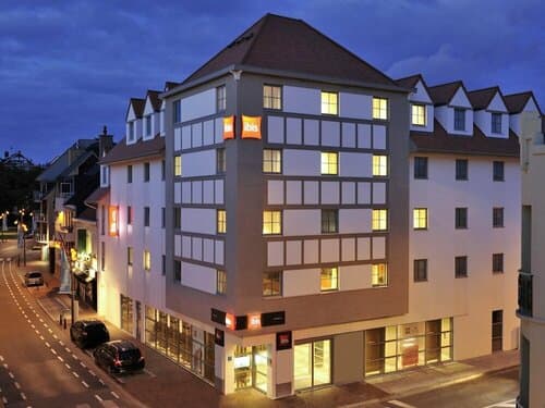 Внешний вид отеля Hotel ibis De Panne