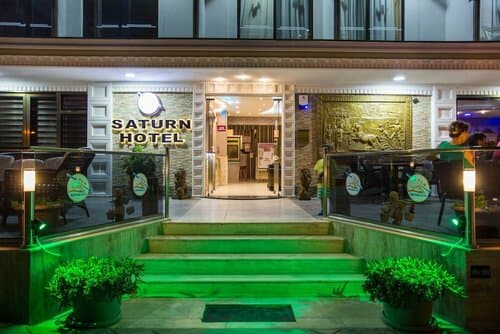 Внешний вид отеля Saturn Hotel