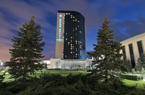 Внешний вид отеля Grand Hotel Konya