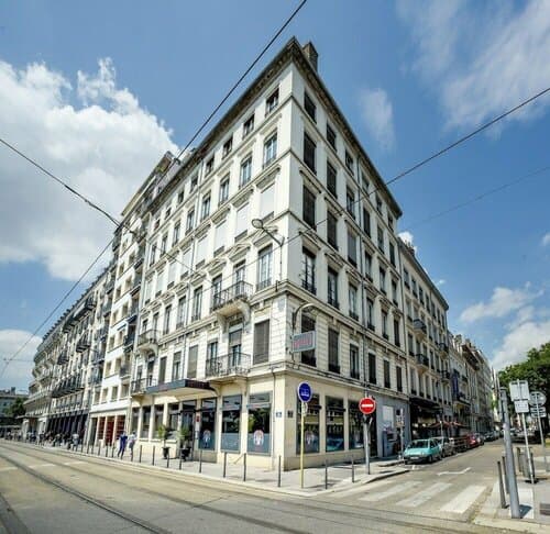 Внешний вид отеля Hotelo Lyon Charité в Лионе