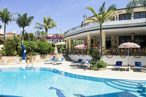 Внешний вид отеля Hotel L’Ancora в Рикади