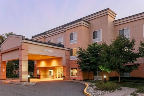 Внешний вид отеля Fairfield Inn & Suites Mahwah