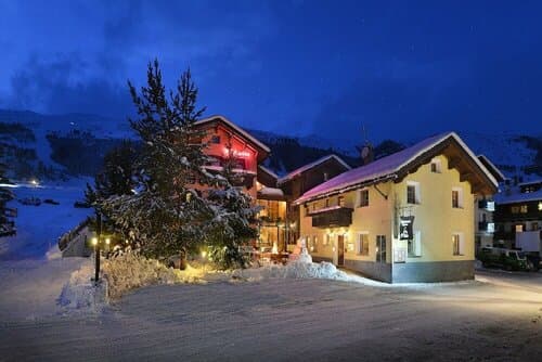 Внешний вид отеля Hotel Astra в Ливиньо