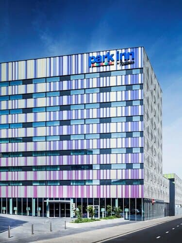 Внешний вид отеля Park Inn by Radisson Leuven