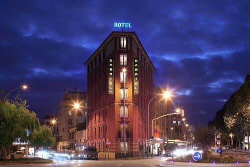 Внешний вид отеля Hotel Gabriel Paris Issy в Исси-ле-Мулино