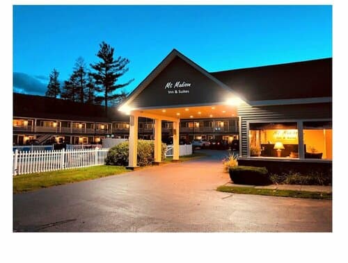 Внешний вид отеля Mt Madison Inn & Suites