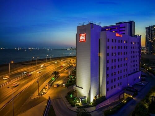 Внешний вид отеля Ibis Istanbul Zeytinburnu