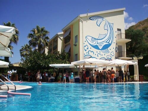 Внешний вид отеля Hotel La Tonnara