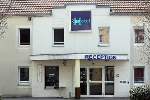Внешний вид отеля Hôtel Revotel