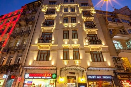 Внешний вид отеля Pera Parma Hotel