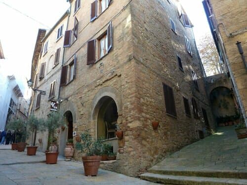 Внешний вид отеля Hotel Volterra In