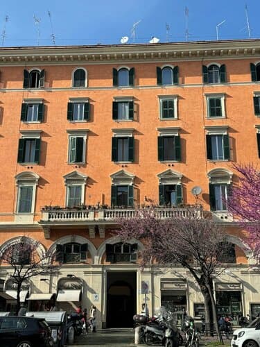 Внешний вид отеля Relais Cola di Rienzo в Риме