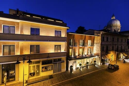Внешний вид отеля Dal Moro Gallery Hotel