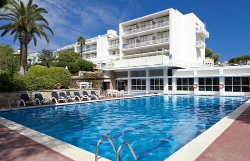 Внешний вид отеля Hotel Alga