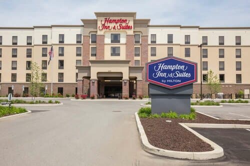 Внешний вид отеля Hampton Inn & Suites Pittsburgh/Harmarville