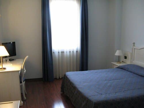 Внешний вид отеля International Hotel Iseo