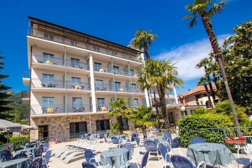 Внешний вид отеля Hotel Alpi