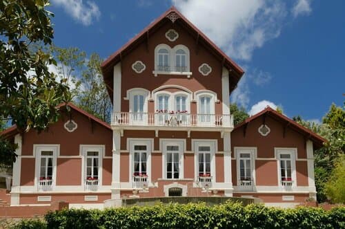 Внешний вид отеля Challet Fonte Nova в Португалии