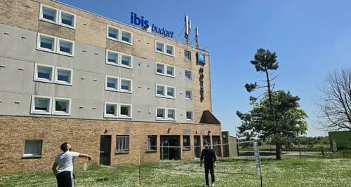 Внешний вид отеля Ibis Budget Goussainville Charles De Gaulle в Парке деятельности Шарле де Голле