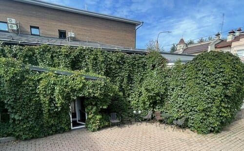 Внешний вид отеля Кристайл в Ярославле