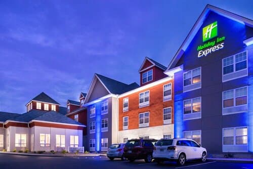 Внешний вид отеля Holiday Inn Express Mystic, an Ihg Hotel в Стонингтоне
