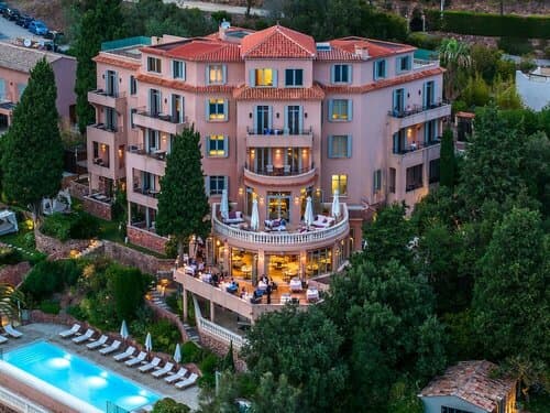 Внешний вид отеля Tiara Yaktsa Côte d'Azur в Приморских Альпах