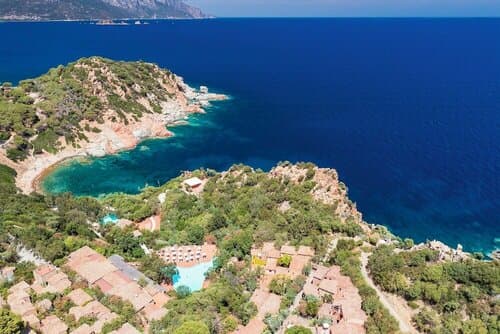 Внешний вид отеля Arbatax Park Resort - Borgo Cala Moresca